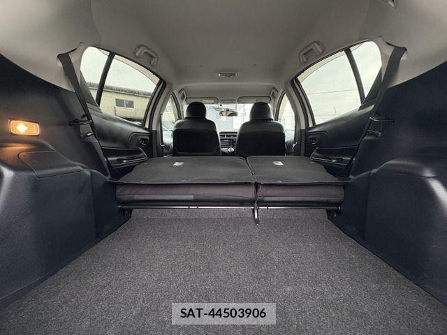 Toyota AQUA 2015-01 8779495-16