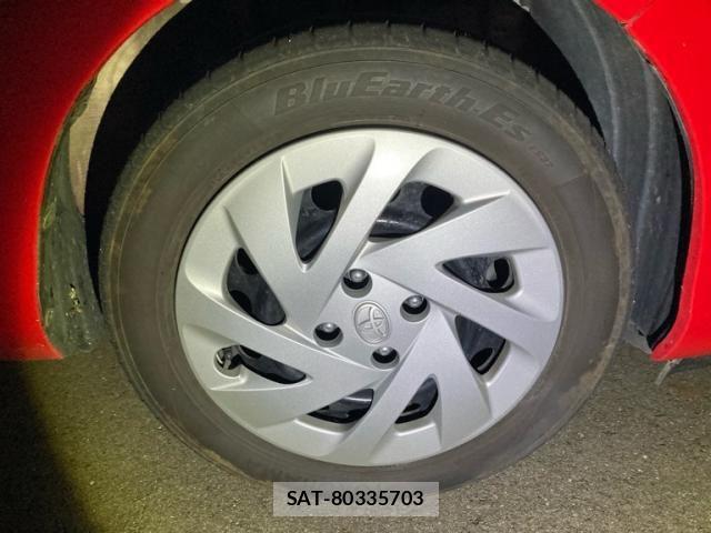 Toyota AQUA 2017-07 8779493-9