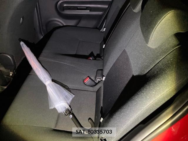 Toyota AQUA 2017-07 8779493-13