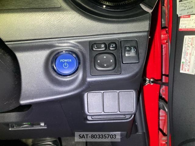 Toyota AQUA 2017-07 8779493-18