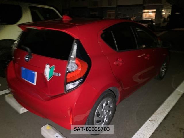 Toyota AQUA 2017-07 8779493-6