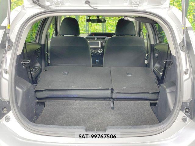 Toyota AQUA 2016-01 8779479-10