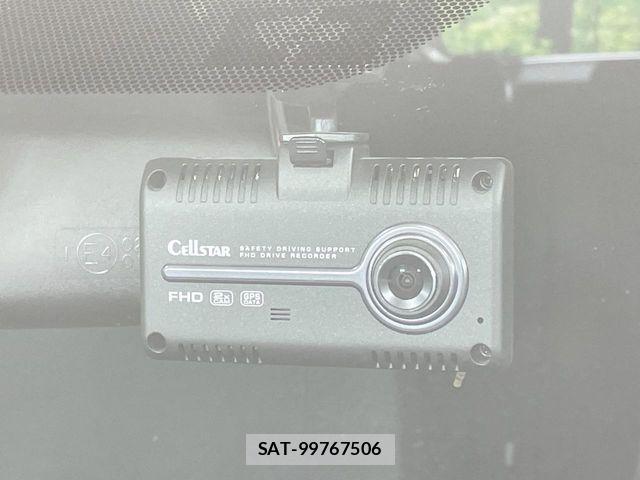 Toyota AQUA 2016-01 8779479-6