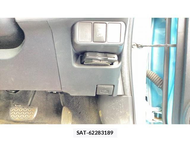 Toyota AQUA 2014-08 8779503-12