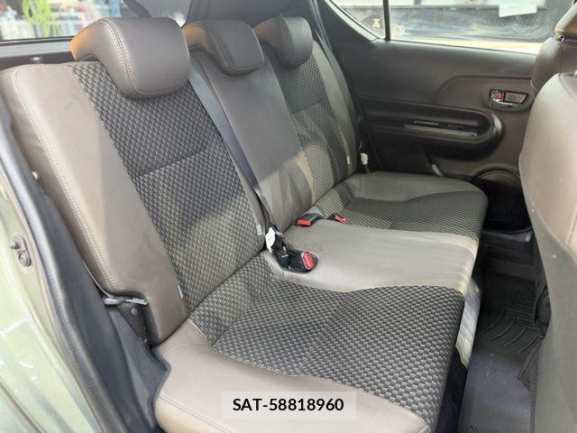 Toyota AQUA 2019-04 8779461-11