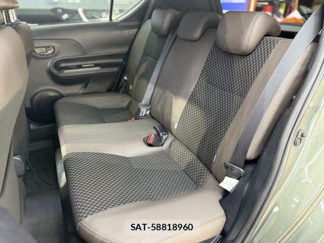 Toyota AQUA 2019-04 8779461-12