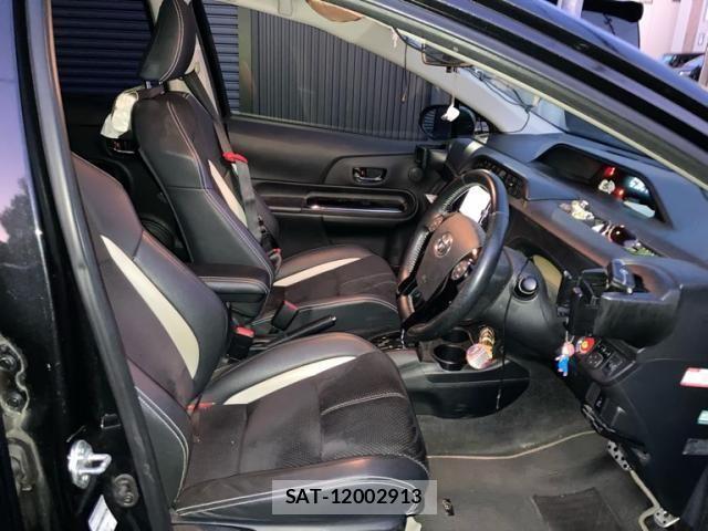 Toyota AQUA 2014-08 8779475-23