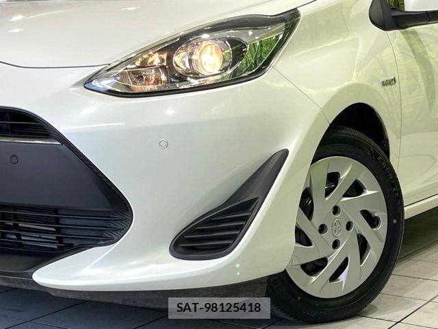 Toyota AQUA 2018-09 8779464-11