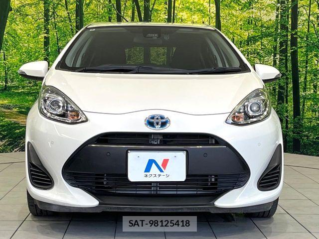 Toyota AQUA 2018-09 8779464-13