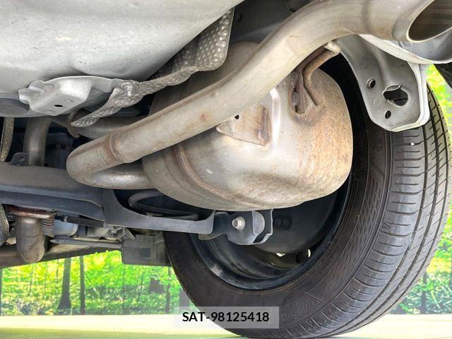 Toyota AQUA 2018-09 8779464-19