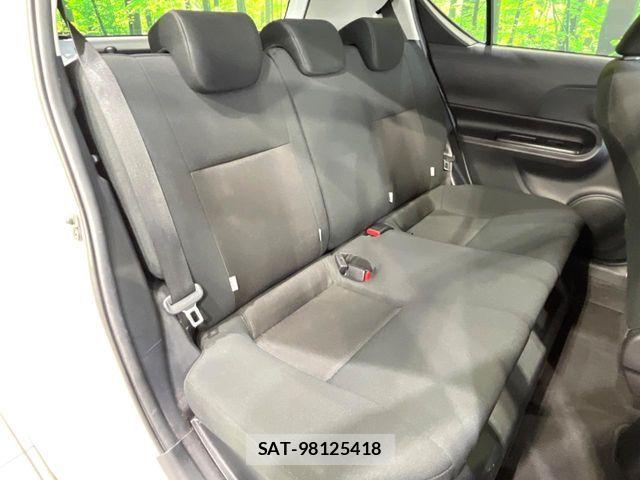 Toyota AQUA 2018-09 8779464-8