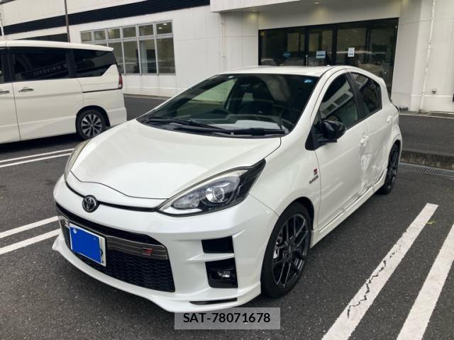 Toyota AQUA 2018-07 8779490-0