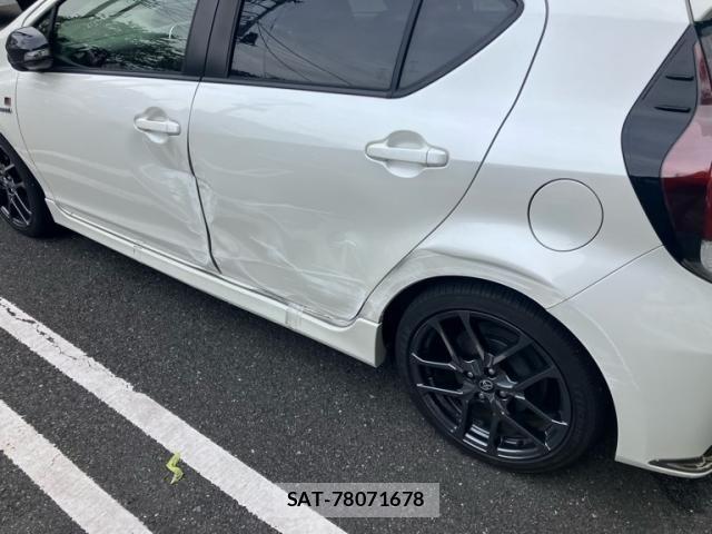 Toyota AQUA 2018-07 8779490-9