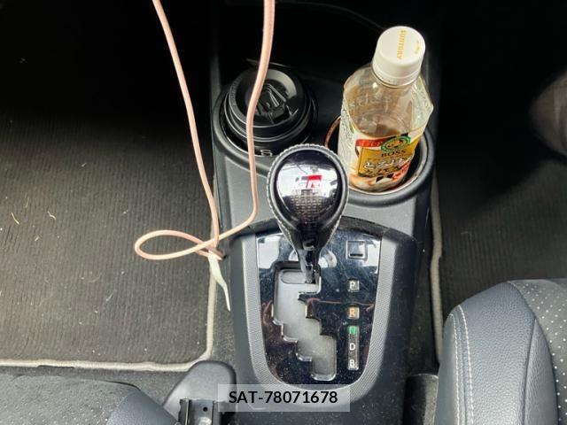 Toyota AQUA 2018-07 8779490-20