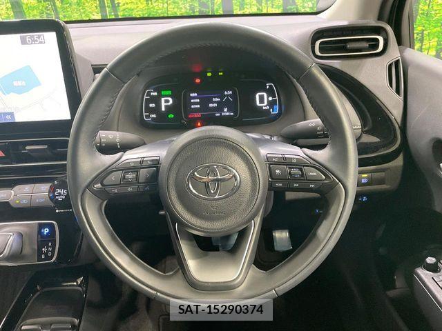 Toyota AQUA 2021-11 8779459-11
