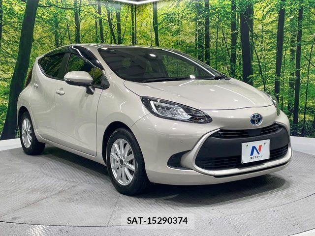 Toyota AQUA 2021-11 8779459-16