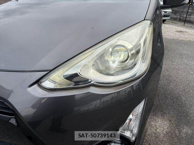 Toyota AQUA 2015-06 8779492-10