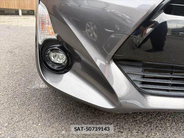 Toyota AQUA 2015-06 8779492-23
