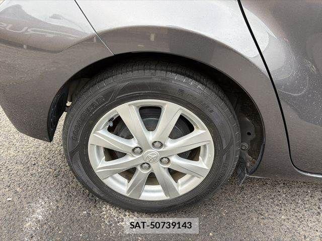 Toyota AQUA 2015-06 8779492-27