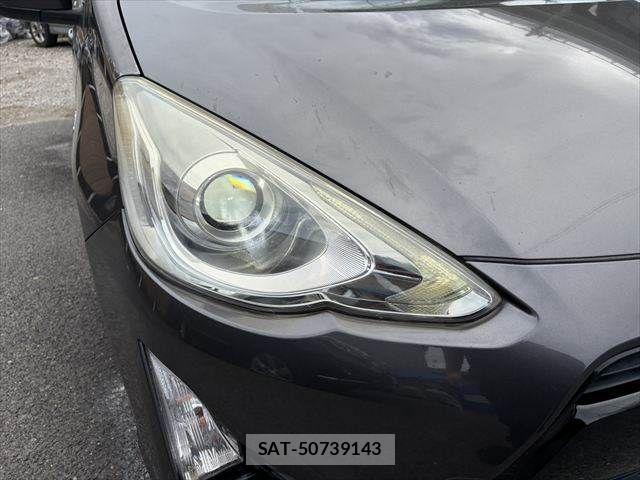 Toyota AQUA 2015-06 8779492-29