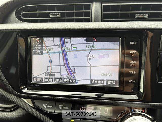Toyota AQUA 2015-06 8779492-3