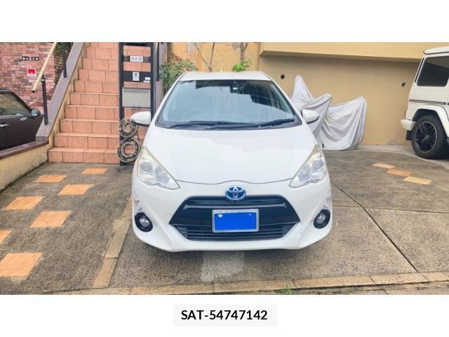 Toyota AQUA 2016-03 8779499-0