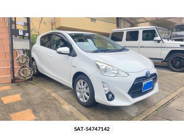 Toyota AQUA 2016-03 8779499-1