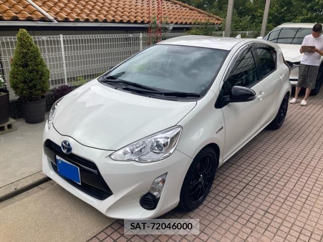Toyota AQUA 2016-11 8779505-1