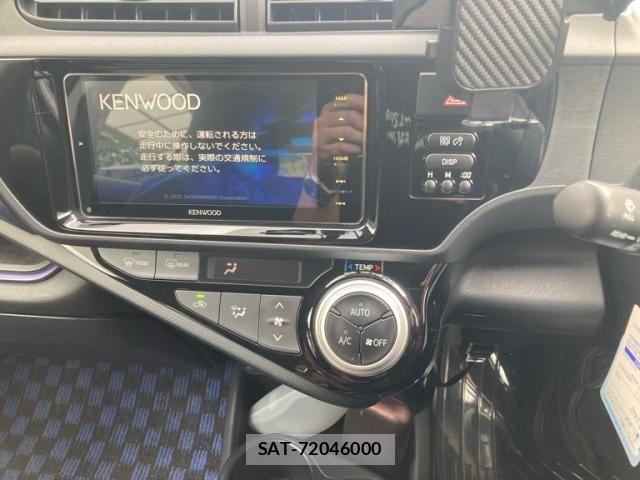 Toyota AQUA 2016-11 8779505-6
