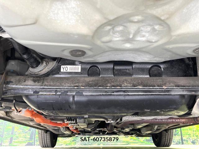 Toyota AQUA 2014-08 8779480-18