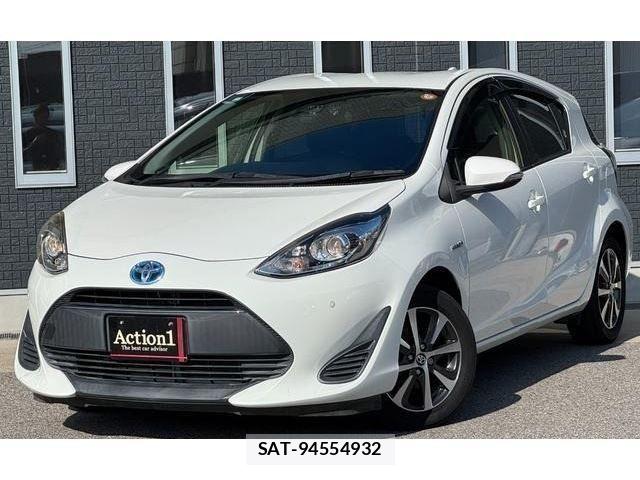 Toyota AQUA 2017-11 8779466-0