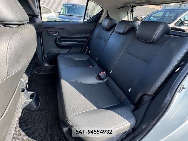 Toyota AQUA 2017-11 8779466-10