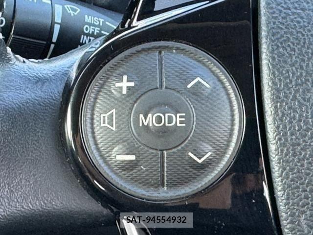 Toyota AQUA 2017-11 8779466-13