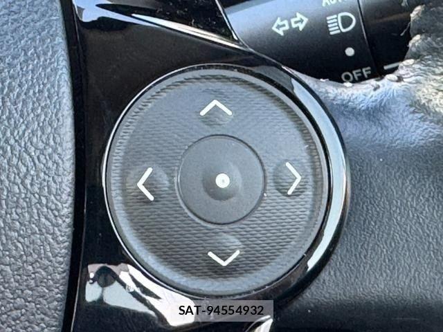 Toyota AQUA 2017-11 8779466-14