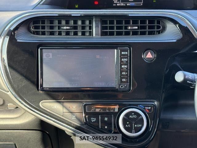 Toyota AQUA 2017-11 8779466-18