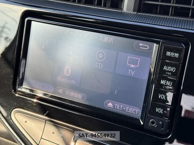 Toyota AQUA 2017-11 8779466-21