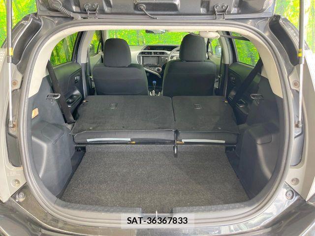 Toyota AQUA 2013-09 8779487-9