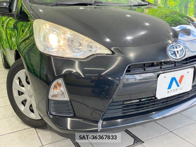 Toyota AQUA 2013-09 8779487-11