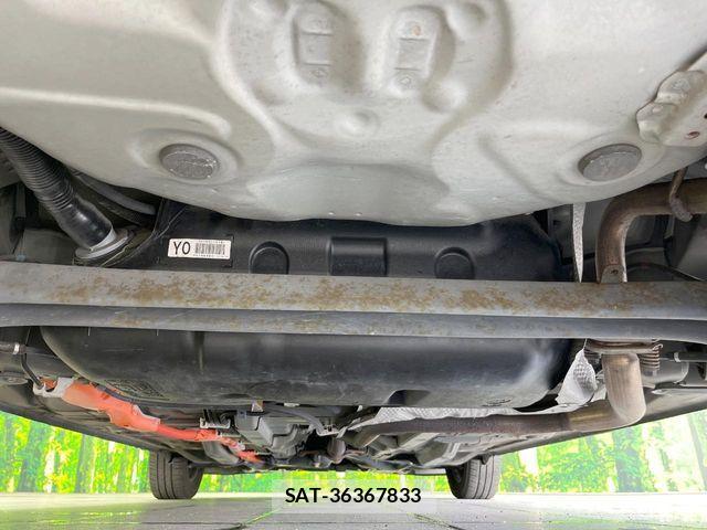 Toyota AQUA 2013-09 8779487-18