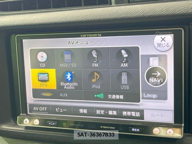 Toyota AQUA 2013-09 8779487-4