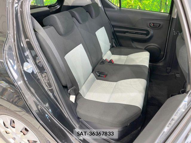 Toyota AQUA 2013-09 8779487-8