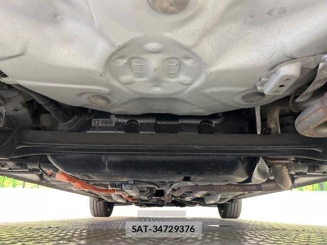 Toyota AQUA 2019-06 8779460-18