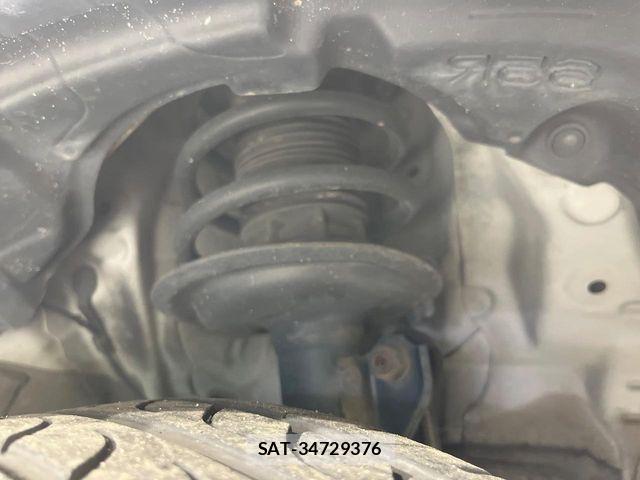 Toyota AQUA 2019-06 8779460-19