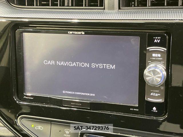Toyota AQUA 2019-06 8779460-2