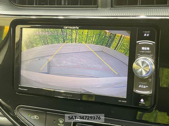Toyota AQUA 2019-06 8779460-6