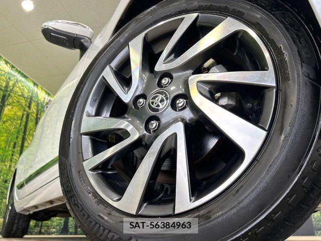 Toyota AQUA 2022-09 8795232-12