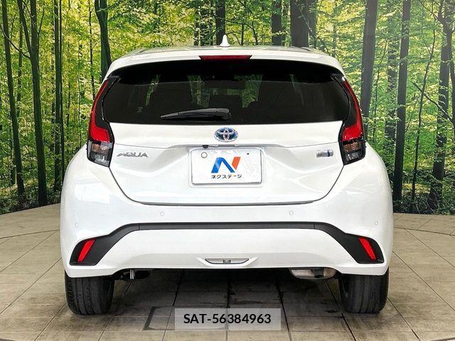 Toyota AQUA 2022-09 8795232-14