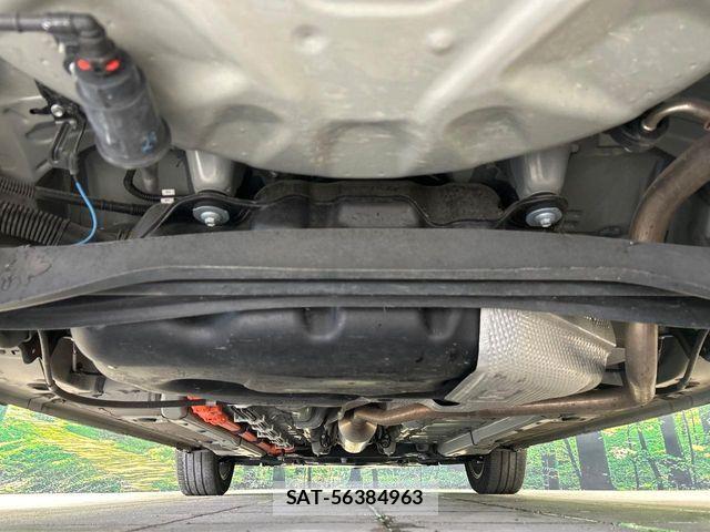 Toyota AQUA 2022-09 8795232-18