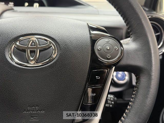 Toyota AQUA 2017-09 8795246-14