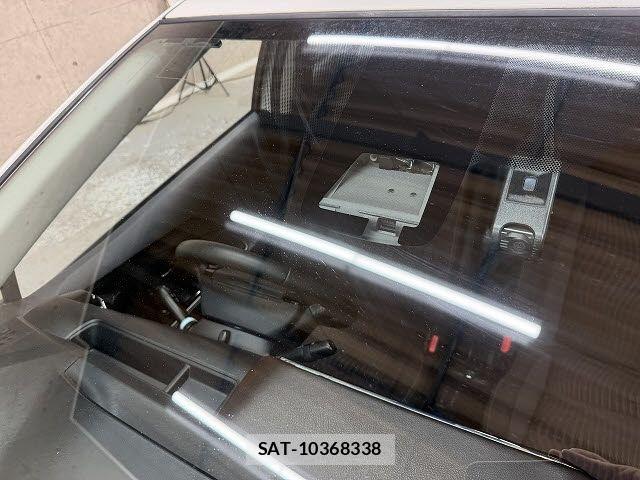 Toyota AQUA 2017-09 8795246-16